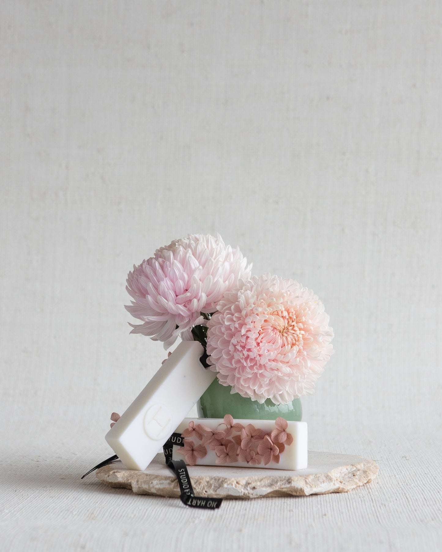 SILK ROSE WAX TAB